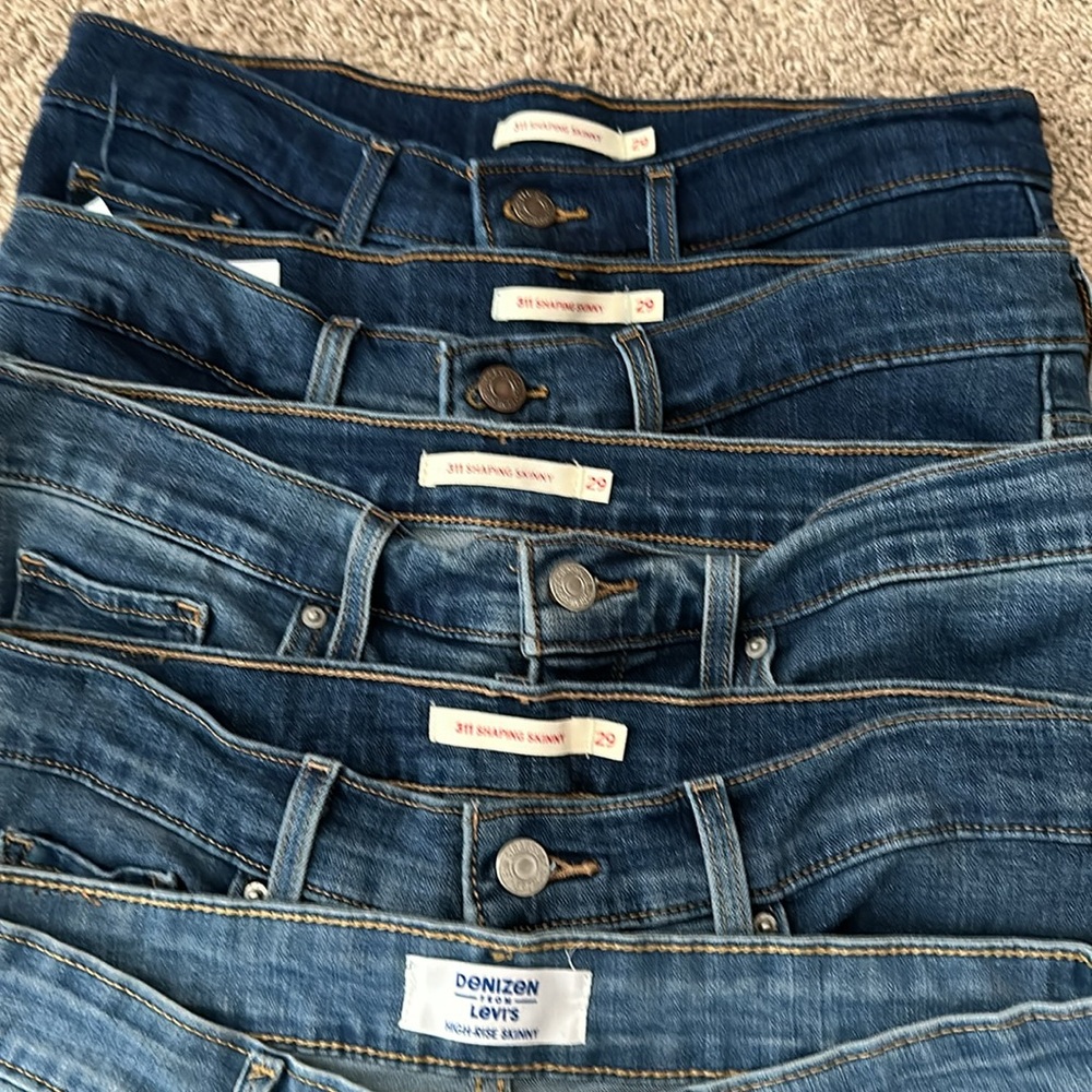 Levi jeans 5 pairs - Picture 4 of 4